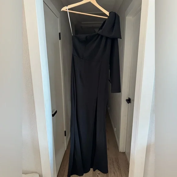 NWOT | Lulus | Sophisticated Poise Black Bow One-Shoulder Maxi Dress | Sz S - Picture 5 of 11